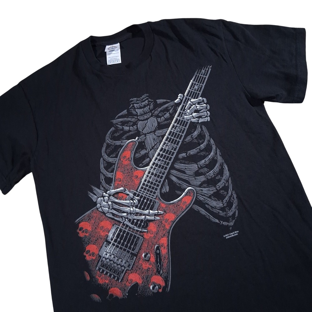 Liquid Blue 2011 Skeleton Guitar Skull Graphic T-Shirt Mens Medium Black Delta
